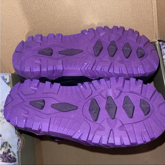 Denali Boulder II Purple and Black Snow Winter Boots size 4 NIB girls - Picture 7 of 11